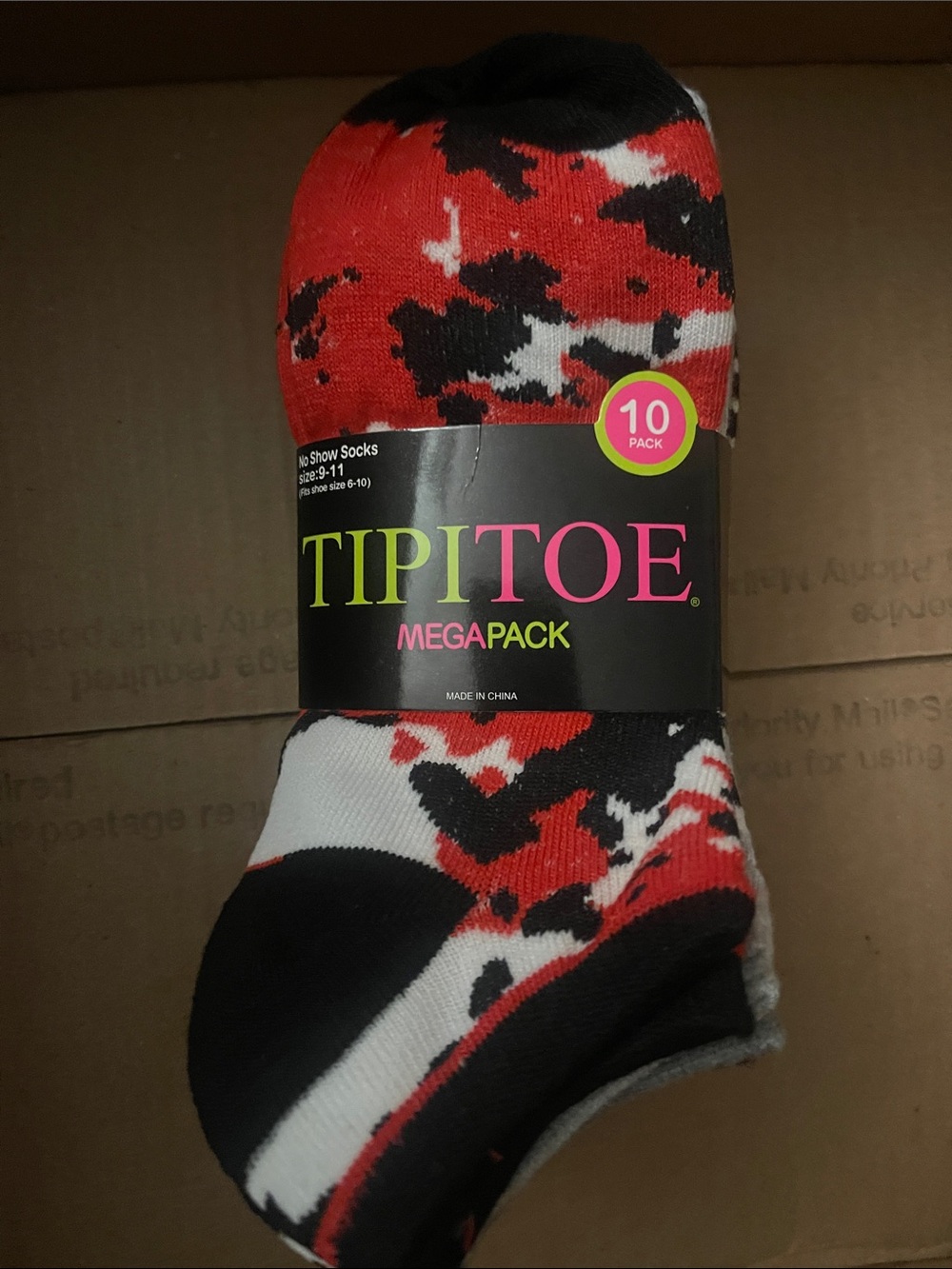 Pack of Women's Patterned Ankle Socks - Yellow, Gray, Red (10 Pack) - Picture 2 of 5